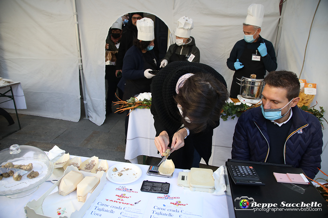 VBS_6152 - 10.ma Fiera Nazionale del Tartufo e Fiera dei Santi.jpg